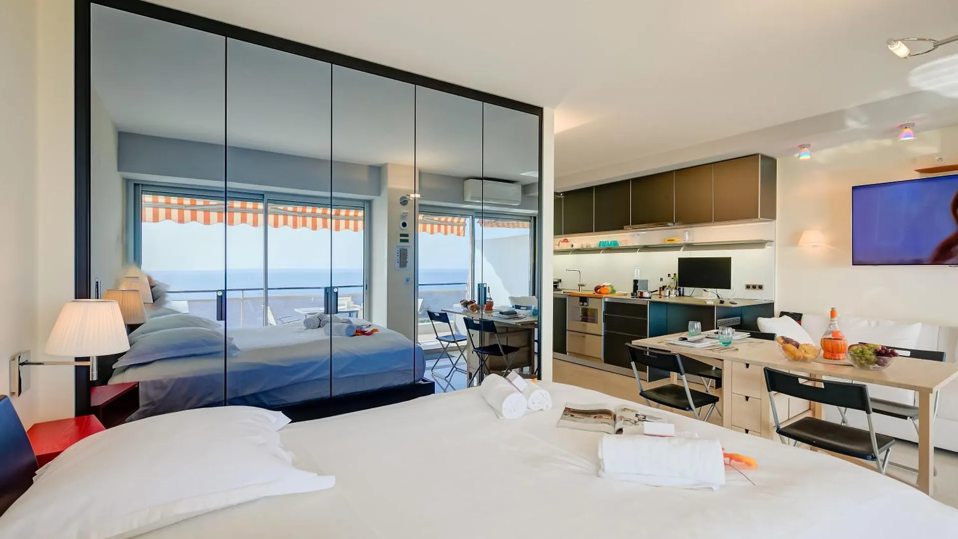 Studio La Mirandole Sea View - Happy Rentals Vallauris Apartment